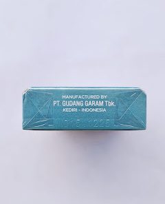 bataviacigars.com Gudang Garam Signature Mild Isi 12 Batang